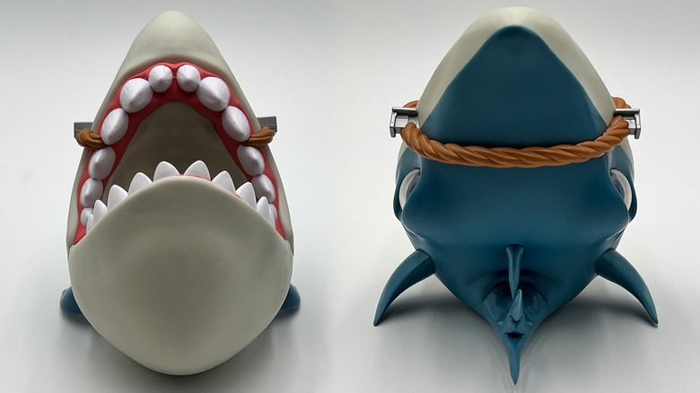 Jaws 50th Anniversary theme park sipper viewed from the front and back