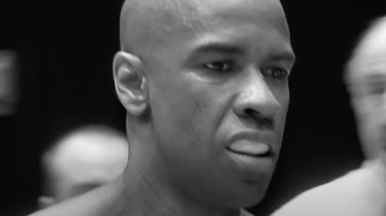 Denzel Washington as Rubin 'The Hurricane' Carter looking serious in The Hurricane