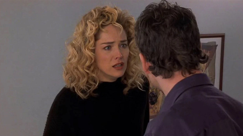 Sharon Stone as Gloria Swenson looking distraught in Gloria (1999)