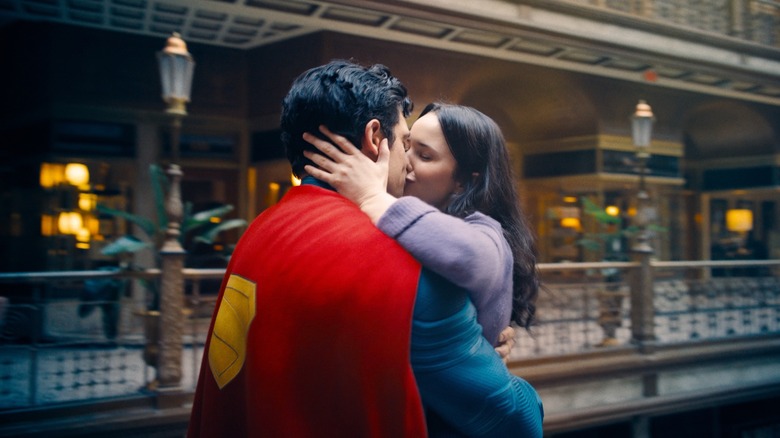 David Corenswet's Superman and Rachel Brosnahan's Lois Lane kissing in the air in Superman